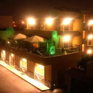 https://amaranto-hotel-afragola.hotels-amalfi.com